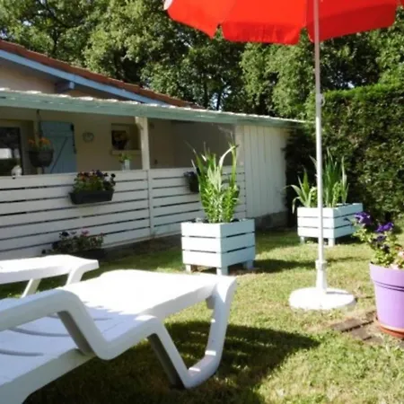 A Avec Parking Inclus - 35 M² * Cassen